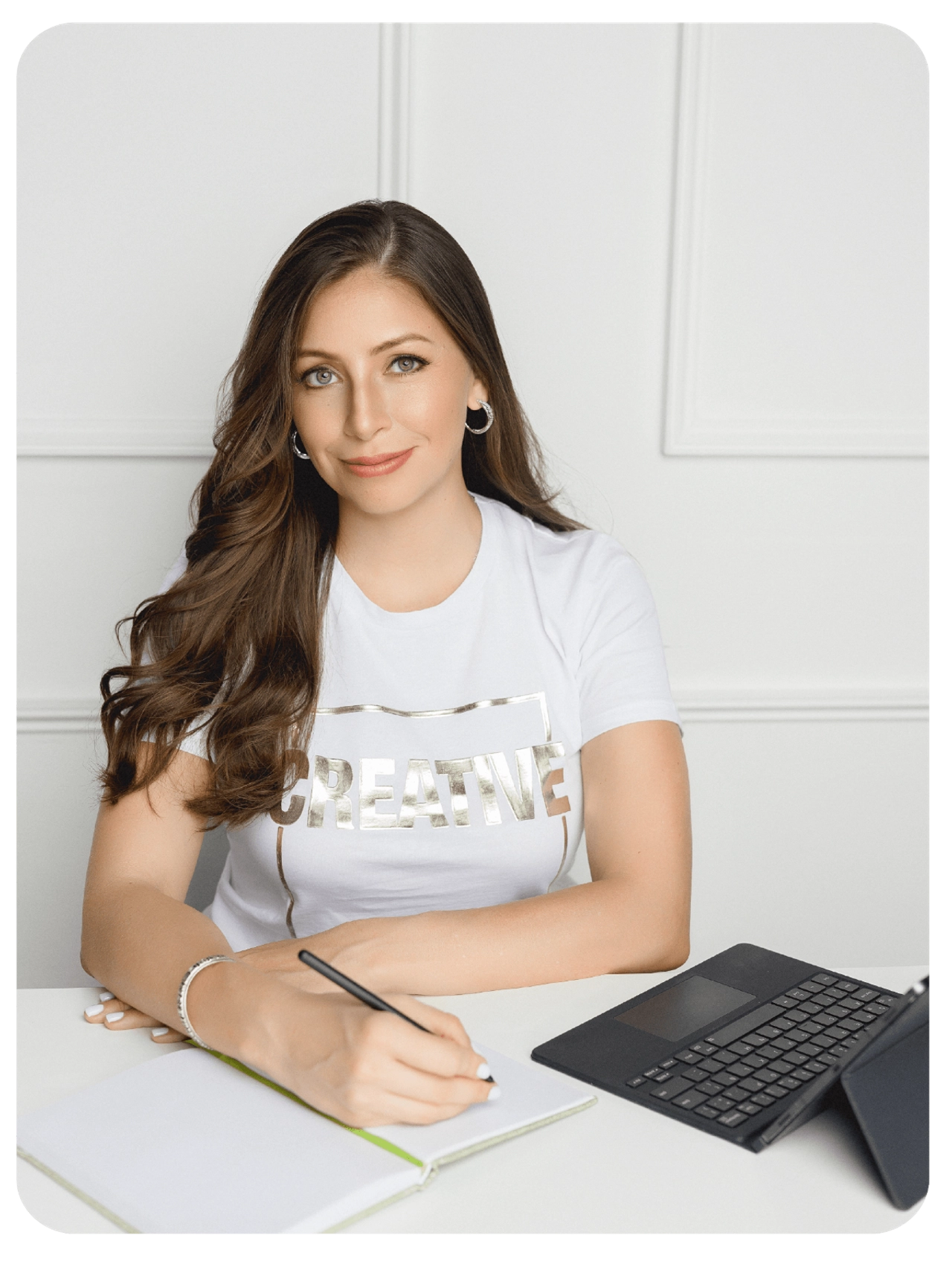 Gina Flores - Marketing para redes